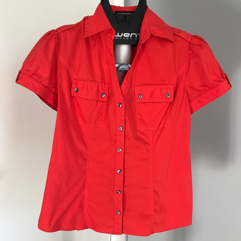 Button-Up Fitted Shirt